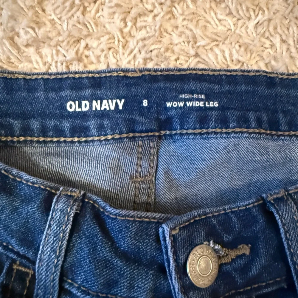 Old Navy Indigo High-Rise Wide-Leg Jeans - Picture 2 of 3
